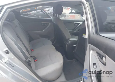 2015 Hyundai Elantra Se z USA, uszkodzony, nr VIN 5NPDH4AE5FH569465